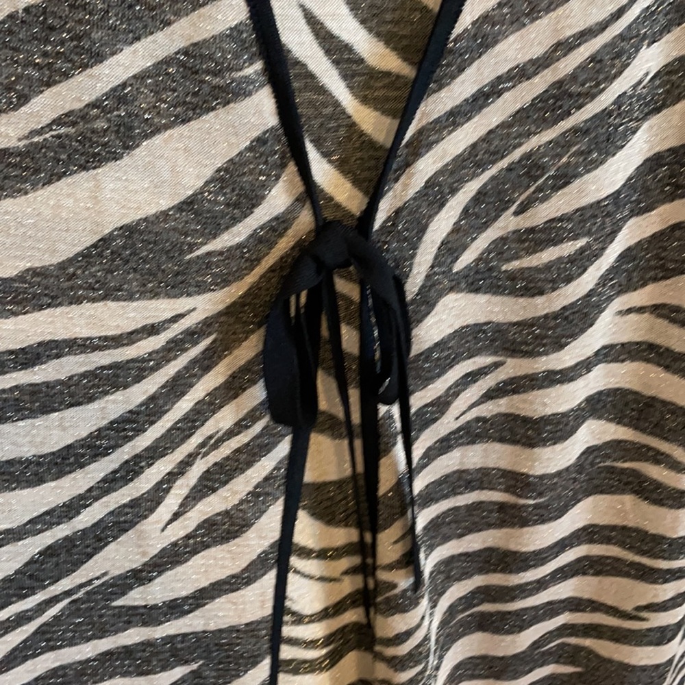 Zebra Completer Sweater - Picture 5 of 12